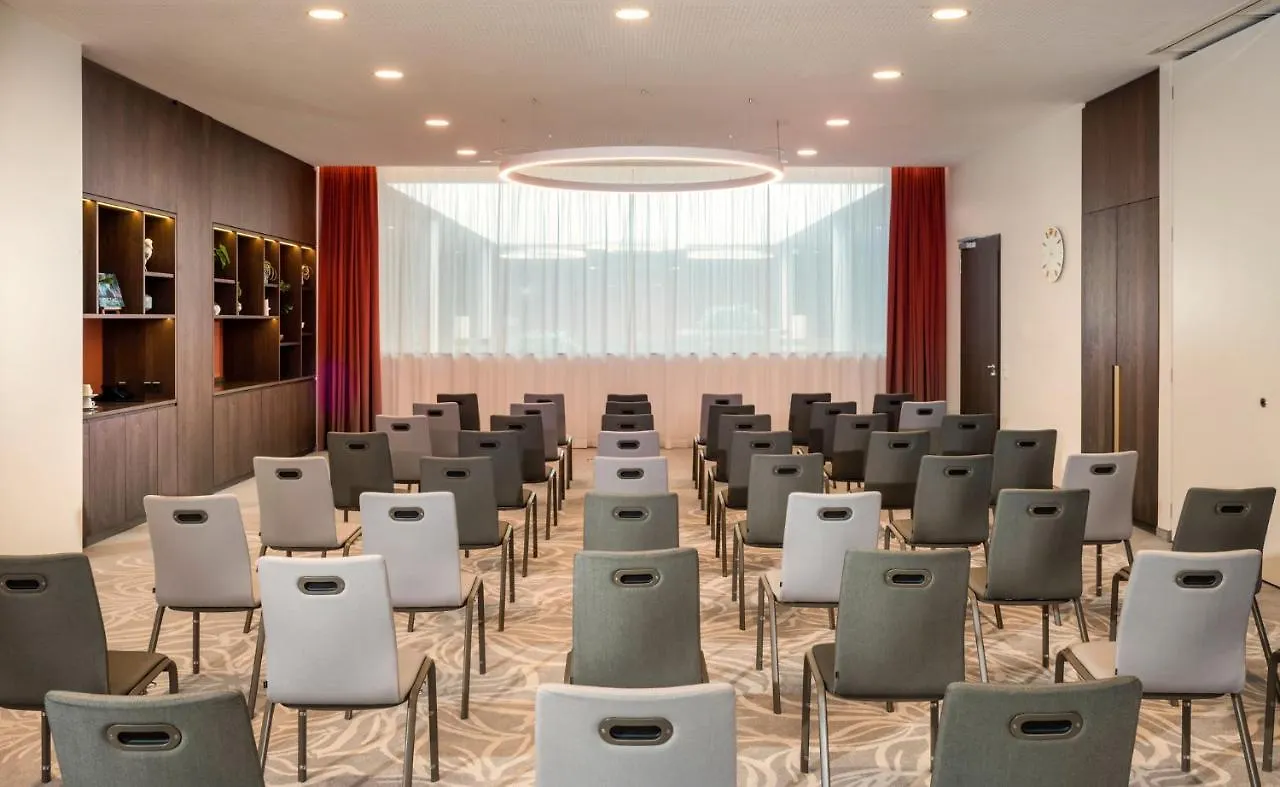 Moevenpick Hotel Stuttgart Messe & Congress Leinfelden-Echterdingen 4*,